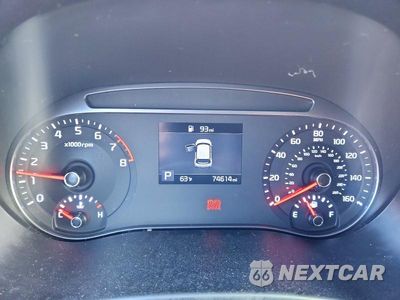 Zdjęcie 9 z 12 samochodu: 2020 KIA SOUL LX VIN:KNDJ23AU2L7083847 - miniatura