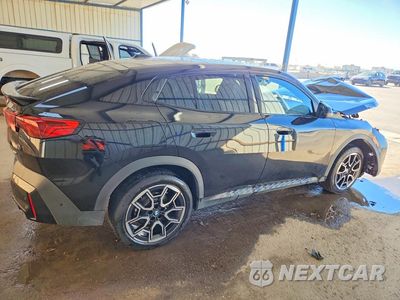 Trzecie zdjęcie samochodu z tyłu: 2026 BMW X2 XDRIVE28I VIN:WBX63GM0XT5461902 - miniatura