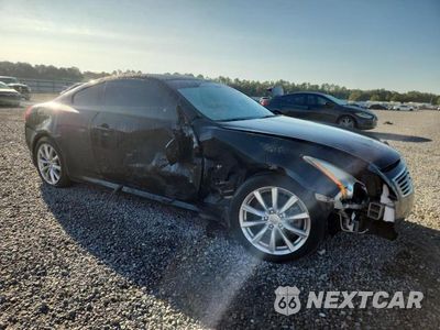 Czwarte zdjęcie samochodu z boku: 2015 INFINITI Q60 COUPE JOURNEY VIN:JN1CV6EK2FM870767 - miniatura