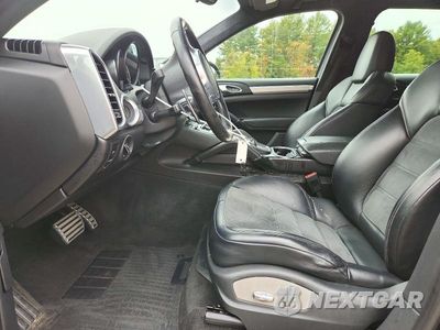 Zdjęcie 7 z 14 samochodu: 2014 PORSCHE CAYENNE GTS VIN:WP1AD2A25ELA76662 - miniatura
