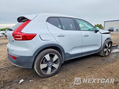 Trzecie zdjęcie samochodu z tyłu: 2021 VOLVO XC40 T5 MOMENTUM VIN:YV4162UK6M2422002 - miniatura