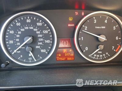 Zdjęcie 9 z 12 samochodu: 2008 BMW 550 I VIN:WBANW53558CT51955 - miniatura