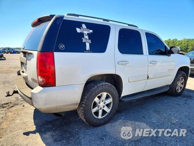 Trzecie zdjęcie samochodu z tyłu: 2008 GMC YUKON VIN:1GKFC13CX8R231156 - miniatura