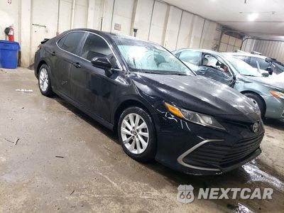 Czwarte zdjęcie samochodu z boku: 2021 TOYOTA CAMRY LE VIN:4T1C11AKXMU458459 - miniatura