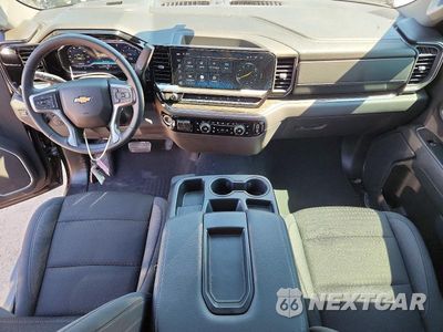 Zdjęcie 8 z 13 samochodu: 2024 CHEVROLET SILVERADO C1500 LT VIN:3GCPACED3RG312105 - miniatura