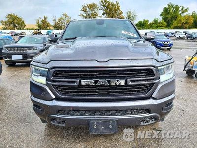 Piąte zdjęcie samochodu w środku: 2019 RAM 1500 LARAMIE VIN:1C6SRFJT2KN774418 - miniatura