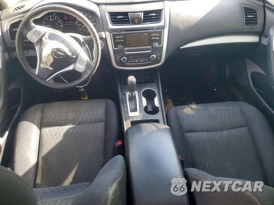 Zdjęcie 8 z 13 samochodu: 2017 NISSAN ALTIMA 2.5 SV VIN:1N4AL3AP3HC214361 - miniatura