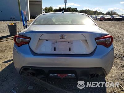 Zdjęcie 6 z 12 samochodu: 2017 TOYOTA 86 BASE VIN:JF1ZNAA11H8710680 - miniatura