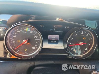 Zdjęcie 9 z 12 samochodu: 2018 MERCEDES-BENZ E 300 VIN:WDDZF4JB1JA466891 - miniatura