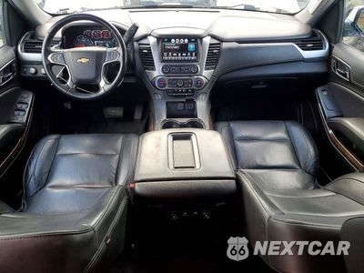 Zdjęcie 8 z 13 samochodu: 2019 CHEVROLET SUBURBAN K1500 LT VIN:1GNSKHKC0KR193393 - miniatura