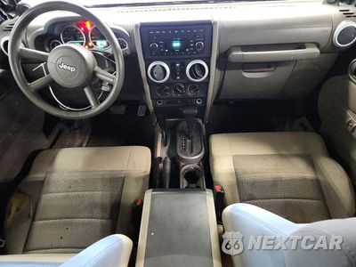 Zdjęcie 8 z 12 samochodu: 2008 JEEP WRANGLER UNLIMITED SAHARA VIN:1J4GA59178L570425 - miniatura