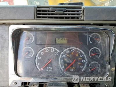 Zdjęcie 9 z 13 samochodu: 2006 FREIGHTLINER COLUMBIA 120 SEMI TRUCK VIN:1FUJA6CK76DV52669 - miniatura