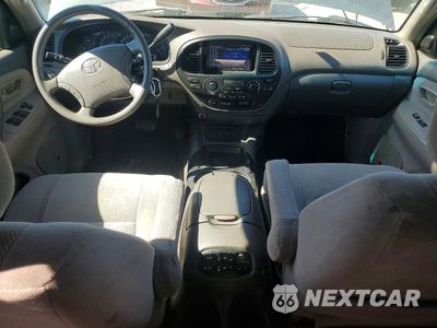 Zdjęcie 8 z 13 samochodu: 2006 TOYOTA SEQUOIA SR5 VIN:5TDBT44A56S268638 - miniatura