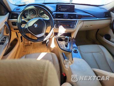 Zdjęcie 8 z 12 samochodu: 2013 BMW 335 XI VIN:WBA3B9C54DJ437368 - miniatura