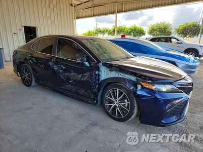 Czwarte zdjęcie samochodu z boku: 2022 TOYOTA CAMRY SE VIN:4T1G11AK5NU043472 - miniatura