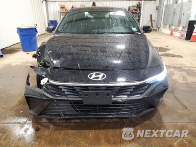Piąte zdjęcie samochodu w środku: 2026 HYUNDAI ELANTRA SEL SPORT VIN:KMHLM4DG3TU210147 - miniatura