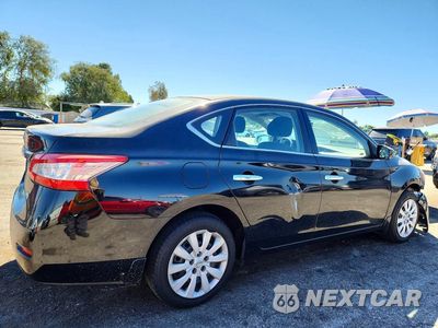 Trzecie zdjęcie samochodu z tyłu: 2014 NISSAN SENTRA S VIN:3N1AB7AP8EL678981 - miniatura