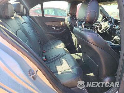 Zdjęcie 10 z 12 samochodu: 2016 MERCEDES-BENZ C 300 4MATIC VIN:55SWF4KB0GU177477 - miniatura