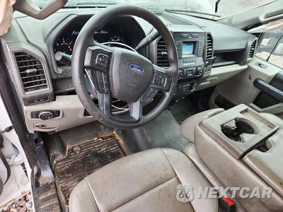 Zdjęcie 8 z 13 samochodu: 2022 FORD F450 SUPER DUTY BOX TRUCK VIN:1FDUF4GN8NDA24003 - miniatura