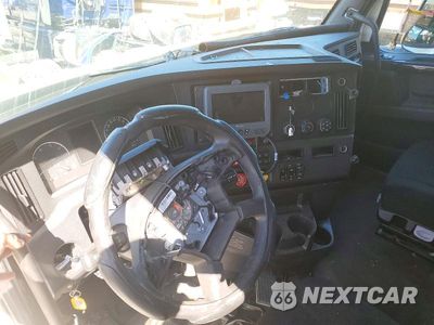 Zdjęcie 8 z 14 samochodu: 2024 FREIGHTLINER CASCADIA 126 TRUCK CAB AND CHASSIS VIN:3AKJHHDR6RSVH0755 - miniatura