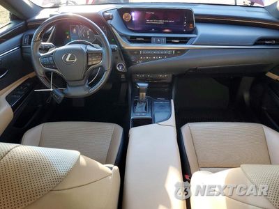 Zdjęcie 8 z 12 samochodu: 2019 LEXUS ES 300H VIN:JTHB21B14K2011197 - miniatura