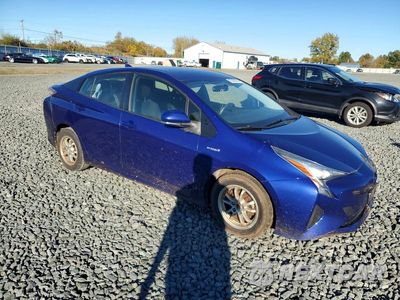 Czwarte zdjęcie samochodu z boku: 2016 TOYOTA PRIUS TWO VIN:JTDKBRFU0G3502176 - miniatura