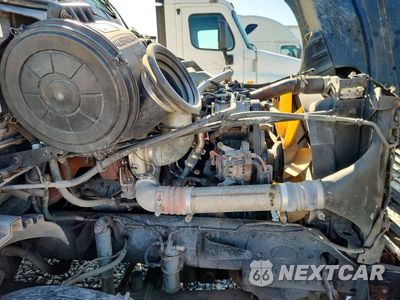 Zdjęcie 11 z 13 samochodu: 2005 FREIGHTLINER CONVENTIONAL COLUMBIA VIN:1FUJA6CK75LU14375 - miniatura
