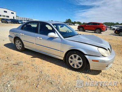 Czwarte zdjęcie samochodu z boku: 2005 HYUNDAI SONATA GL VIN:KMHWF25H85A133461 - miniatura