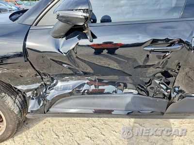 Zdjęcie 7 z 12 samochodu: 2018 PORSCHE MACAN VIN:WP1AA2A52JLB09100 - miniatura