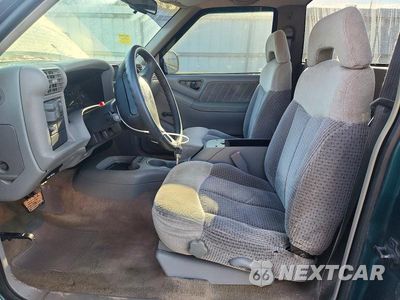 Zdjęcie 7 z 13 samochodu: 1996 GMC SONOMA VIN:1GTCS14X6T8535618 - miniatura