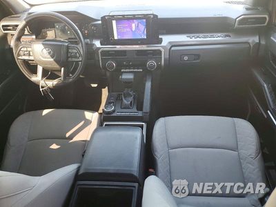 Zdjęcie 8 z 12 samochodu: 2025 TOYOTA TACOMA SR5 VIN:3TMLB5JN9SM129157 - miniatura