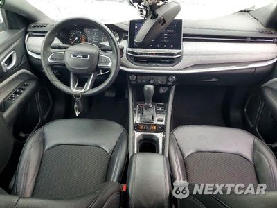 Zdjęcie 8 z 13 samochodu: 2024 JEEP COMPASS LATITUDE VIN:3C4NJDBN8RT109812 - miniatura