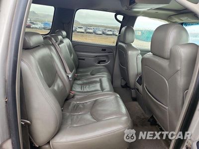 Zdjęcie 10 z 12 samochodu: 2005 GMC YUKON XL K1500 VIN:1GKFK16Z95J247233 - miniatura