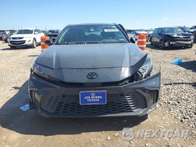 Piąte zdjęcie samochodu w środku: 2025 TOYOTA CAMRY SE VIN:4T1DAACK4SU083943 - miniatura