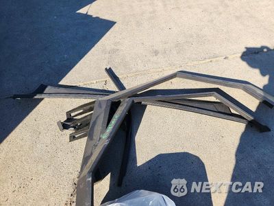 Zdjęcie 12 z 13 samochodu: 2026 TESLA CYBERTRUCK VIN:7G2CEHEDXTA098589 - miniatura
