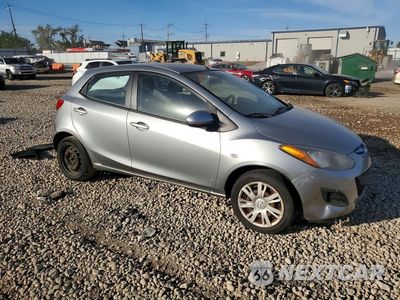 Czwarte zdjęcie samochodu z boku: 2014 MAZDA MAZDA2 SPORT VIN:JM1DE1KY1E0171925 - miniatura