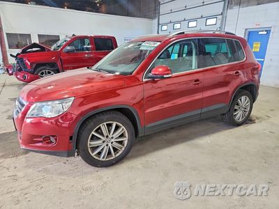 2011 VOLKSWAGEN TIGUAN S WVGBV7AX5BW001347 - główne zdjęcie licytacji z USA - miniatura