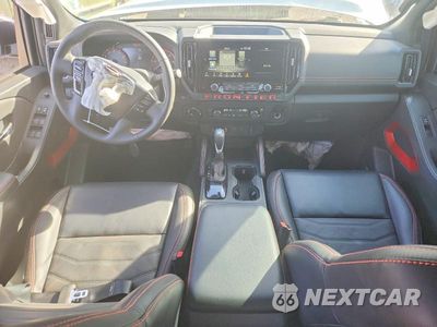 Zdjęcie 8 z 12 samochodu: 2025 NISSAN FRONTIER PRO-4X VIN:1N6ED1EK8SN637991 - miniatura