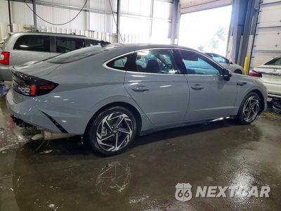 Trzecie zdjęcie samochodu z tyłu: 2026 HYUNDAI SONATA SEL SPORT VIN:KMHL64JA7TA543608 - miniatura