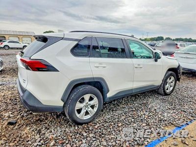Trzecie zdjęcie samochodu z tyłu: 2020 TOYOTA RAV4 XLE VIN:2T3P1RFV1LC091722 - miniatura