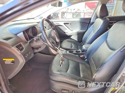 Zdjęcie 7 z 12 samochodu: 2013 HYUNDAI ELANTRA LIMITED VIN:KMHDH4AE2DU999890 - miniatura
