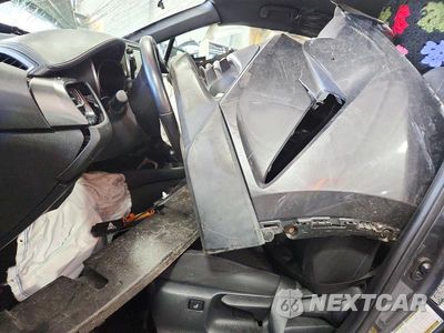 Zdjęcie 7 z 13 samochodu: 2018 TOYOTA C-HR XLE PREMIUM VIN:NMTKHMBX4JR017724 - miniatura