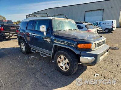 Czwarte zdjęcie samochodu z boku: 2007 TOYOTA FJ CRUISER BASE VIN:JTEBU11F570022362 - miniatura