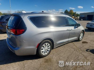 Trzecie zdjęcie samochodu z tyłu: 2019 CHRYSLER PACIFICA TOURING L VIN:2C4RC1BG3KR685392 - miniatura