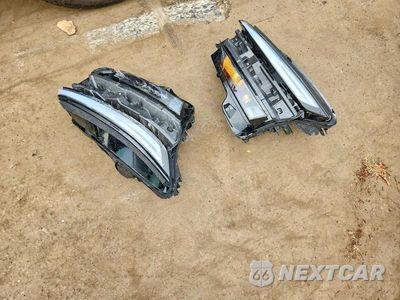 Zdjęcie 13 z 14 samochodu: 2026 TESLA MODEL Y VIN:7SAYGAEE5TF588009 - miniatura