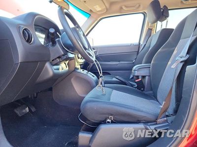 Zdjęcie 7 z 13 samochodu: 2014 JEEP PATRIOT SPORT VIN:1C4NJPBAXED643716 - miniatura