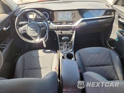 Zdjęcie 8 z 13 samochodu: 2020 KIA NIRO LXS VIN:KNDCB3LC2L5399127 - miniatura