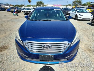 Piąte zdjęcie samochodu w środku: 2017 HYUNDAI SONATA SE VIN:5NPE24AF6HH574689 - miniatura
