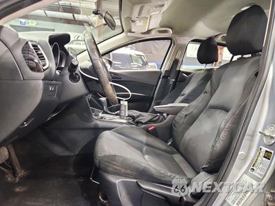Zdjęcie 7 z 12 samochodu: 2016 MAZDA 3 SPORT VIN:JM1BM1T78G1320876 - miniatura