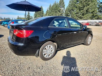 Trzecie zdjęcie samochodu z tyłu: 2013 KIA FORTE EX VIN:KNAFU4A21D5721598 - miniatura